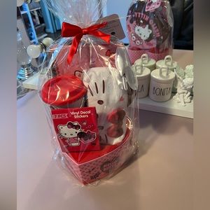 Hello Kitty Valentine's Day Heart Box Gift Set
New